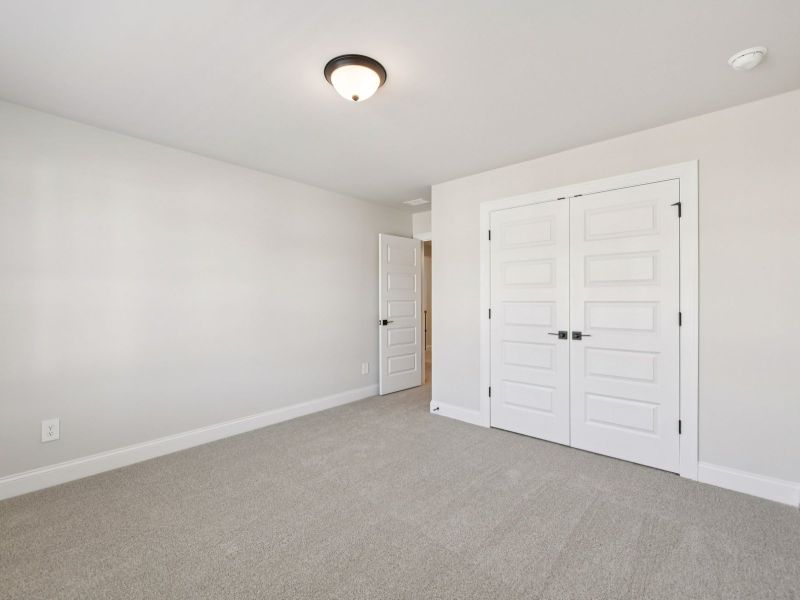 Spacious, unfurnished interior of a new home in River Pointe, Monroe (Image 22).