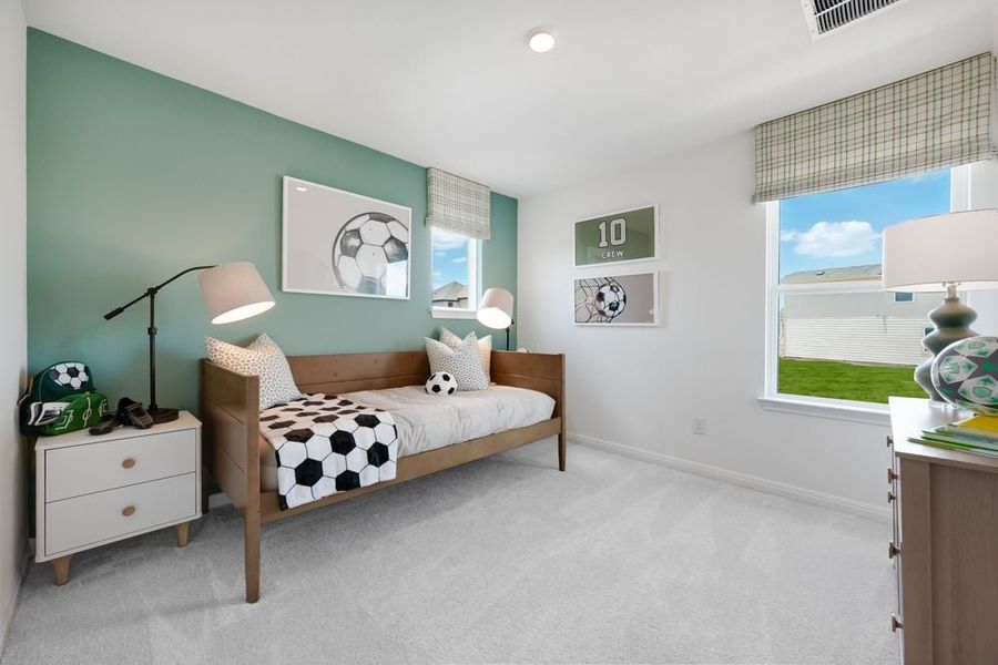 Representative furnished interior of a home built from the Hawk by Taylor Morrison in Longview 40s, Del Valle (Image 15).