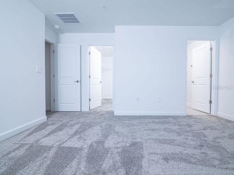 Spacious, unfurnished interior of a new home in , Orlando (Image 21).
