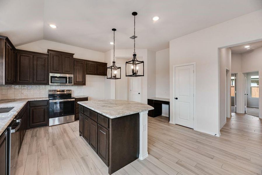 El Dorado-Concept 2065-LD-S-288 Coronado Court-Kitchen3-Risewell Homes
