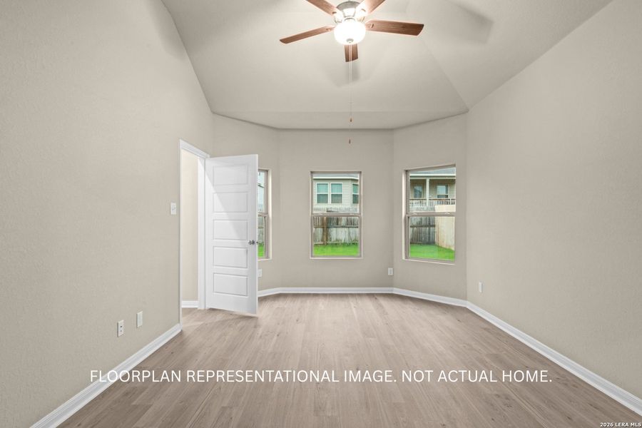 Spacious, unfurnished interior of a new home in Greenspoint Heights, Seguin (Image 18).