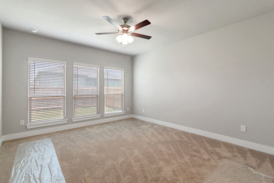 Spacious, unfurnished interior of a new home in Southern Pointe, College Station (Image 14).
