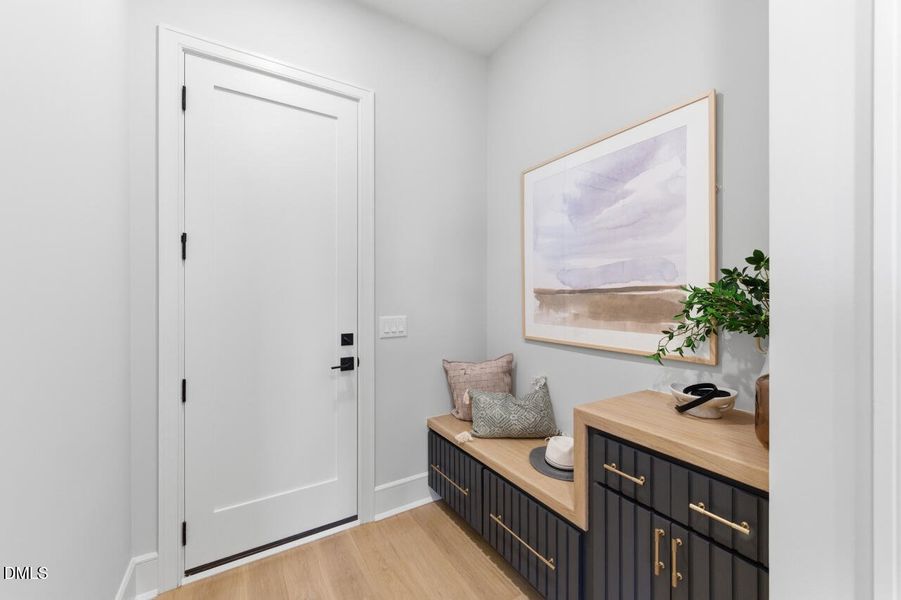 5856 Carriage Gate-42