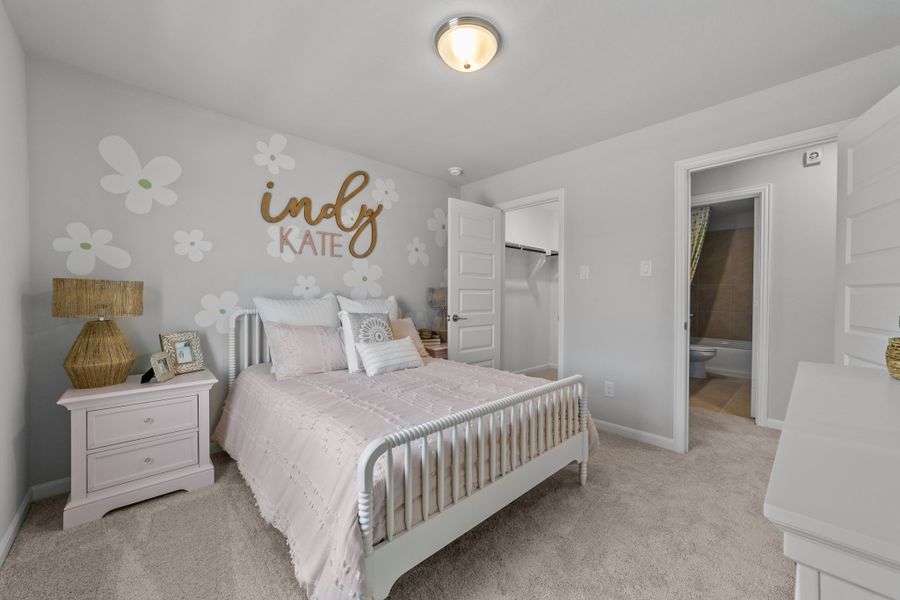 Representative furnished interior of a home built from the Kensington by Cambridge Homes in Tinsley Meadows, Van Alstyne (Image 12). Representative furnished interior of a home built from the Kensington by Cambridge Homes in Tinsley Meadows, Van Alstyne (Image 12).