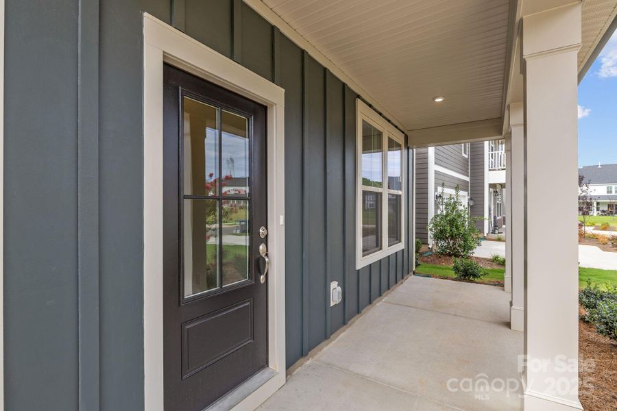 Image 39 of a home in Lakeside Glen. Image 39 of a home in Lakeside Glen.