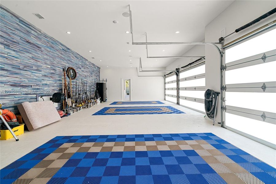 Community amenities in , Tavernier (Image 22).