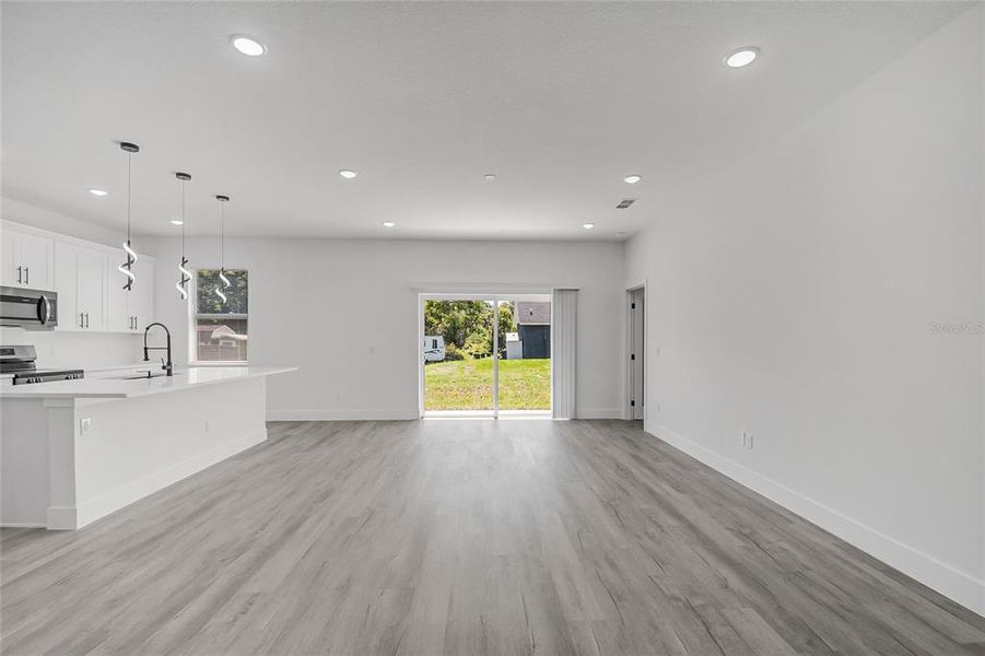 Spacious, unfurnished interior of a new home in , St. Cloud (Image 32).