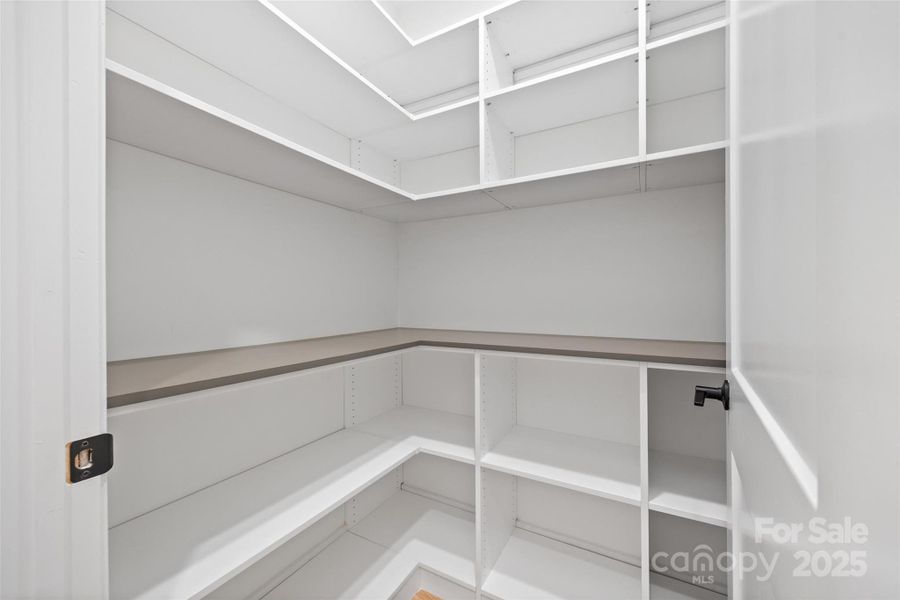 Spacious, unfurnished interior of a new home in , Charlotte (Image 34).