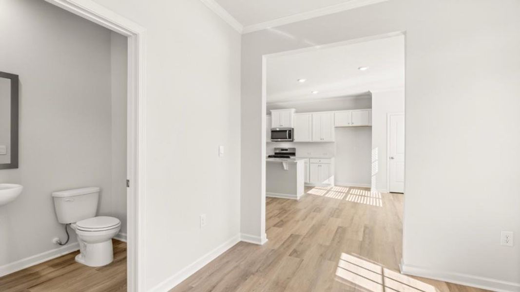 Spacious, unfurnished interior of a new home in Braselton Village, Braselton (Image 14).