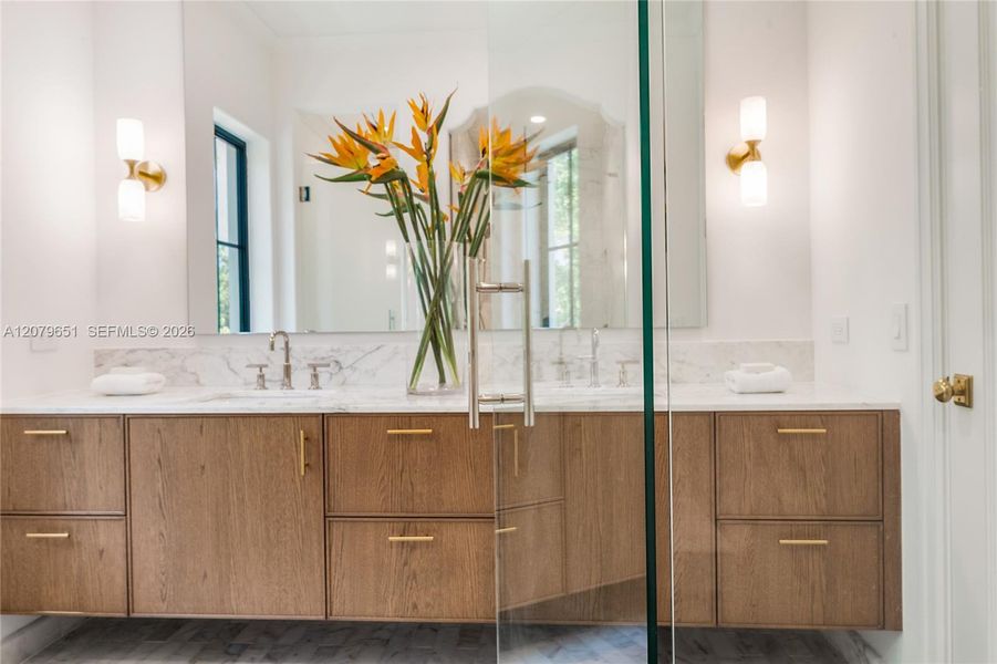 Furnished interior view inside a new home in , Coral Gables (Image 30).