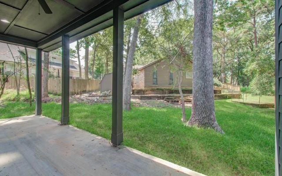 Exterior details and patio area of a home in , Huntsville (Image 3).
