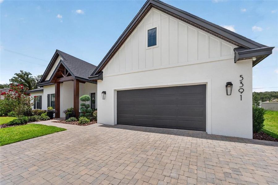 Front exterior of a new home in , Lakeland, FL, highlighting curb appeal (Image 28). Front exterior of a new home in , Lakeland, FL, highlighting curb appeal (Image 28).