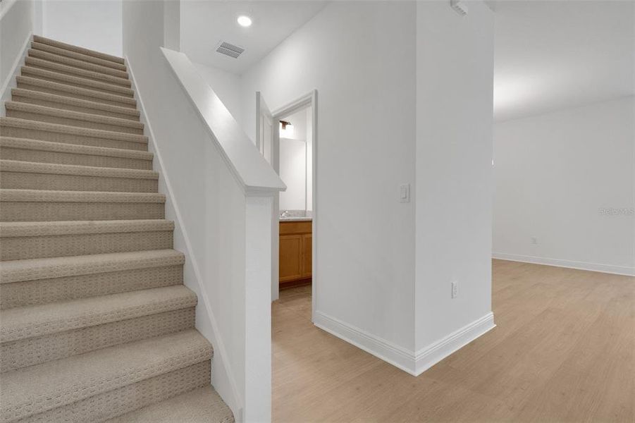 Spacious, unfurnished interior of a new home in Crossroads at Kelly Park, Apopka (Image 45). Spacious, unfurnished interior of a new home in Crossroads at Kelly Park, Apopka (Image 45).