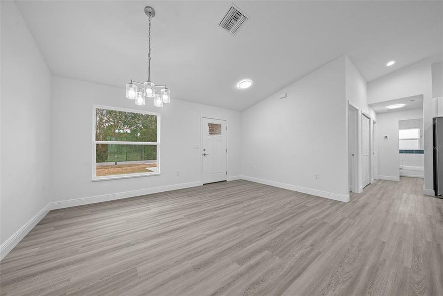 Spacious, unfurnished interior of a new home in , Ocala (Image 23).
