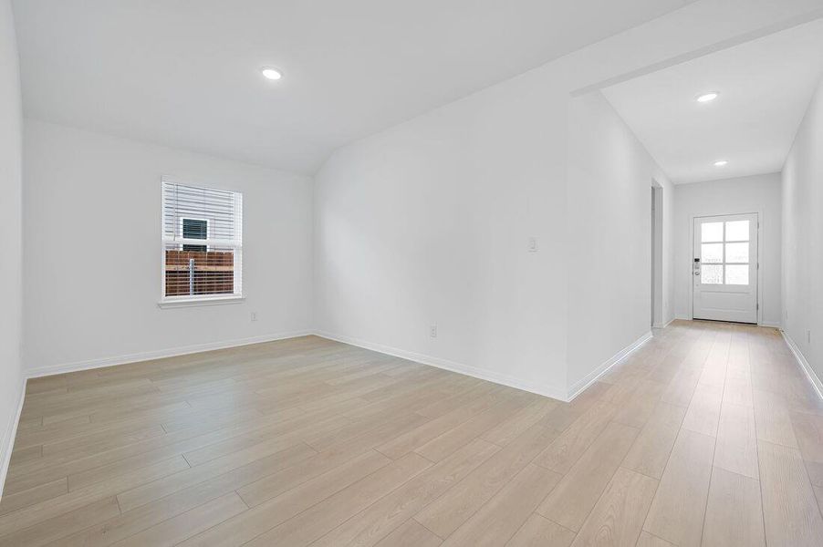 208 Crumpton Way - Ready Now! 208 Crumpton Way - Ready Now!