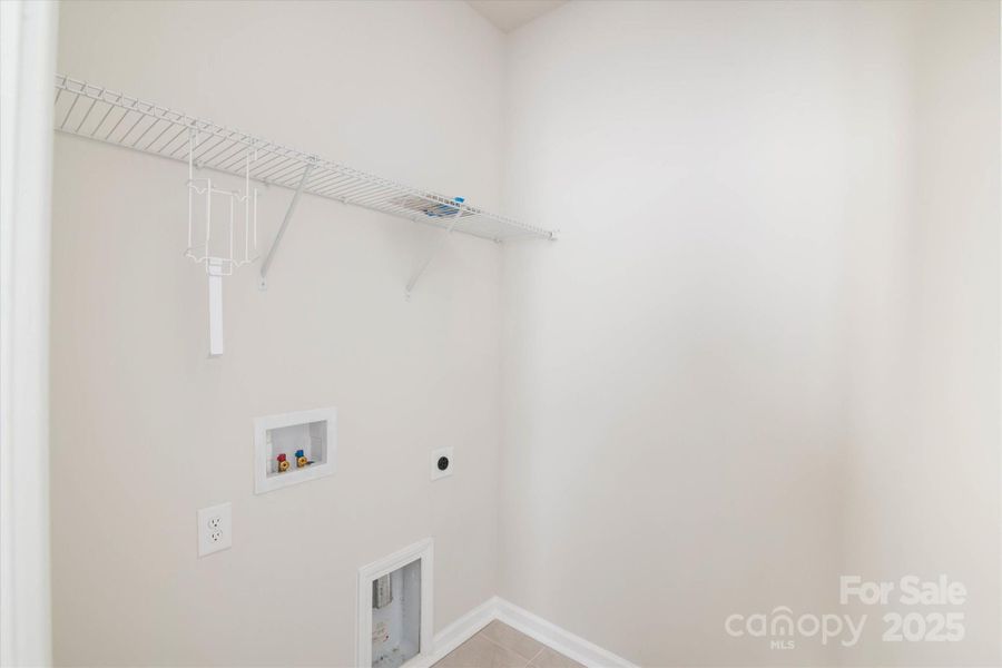 Spacious, unfurnished interior of a new home in , Charlotte (Image 21).