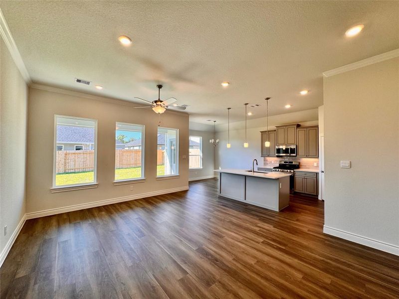 Spacious, unfurnished interior of a new home in Lexington Heights, Willis (Image 19). Spacious, unfurnished interior of a new home in Lexington Heights, Willis (Image 19).