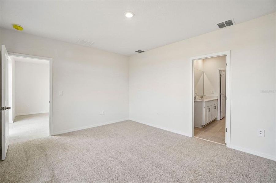 Spacious, unfurnished interior of a new home in Benton Hills - Premier Series, Brooksville (Image 26). Spacious, unfurnished interior of a new home in Benton Hills - Premier Series, Brooksville (Image 26).