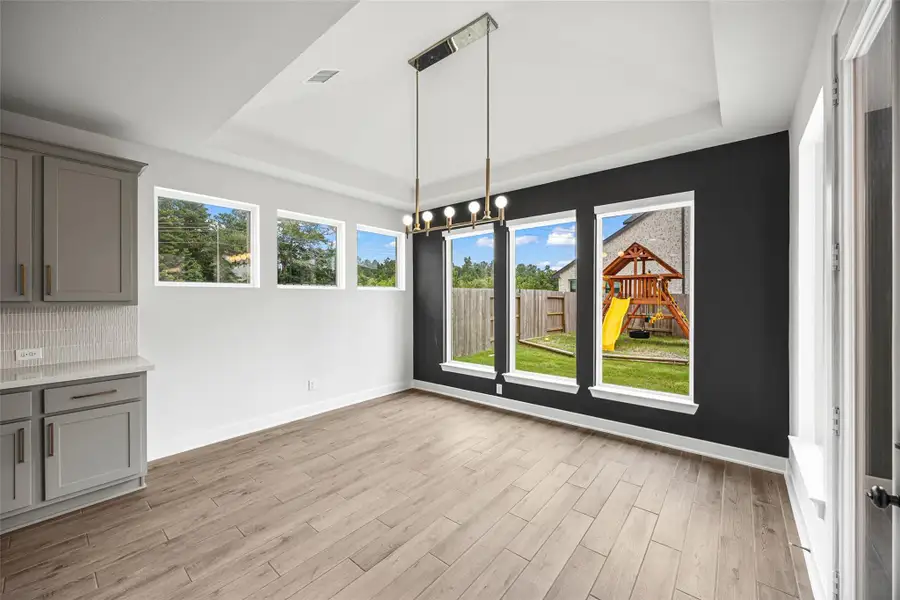 Beautifully designed informal dining that can transition into a formal Dining.