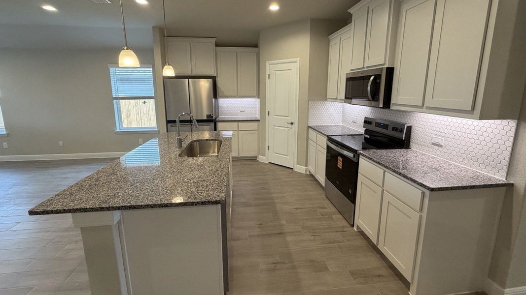 Furnished interior view inside a new home in Shannon Creek, Burleson (Image 7). Furnished interior view inside a new home in Shannon Creek, Burleson (Image 7).