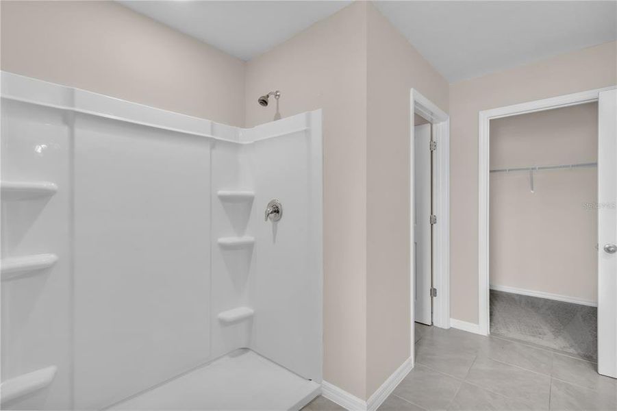 Spacious, unfurnished interior of a new home in Briarwood, Alachua (Image 27).