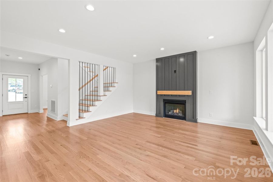 Spacious, unfurnished interior of a new home in , Hickory (Image 34).