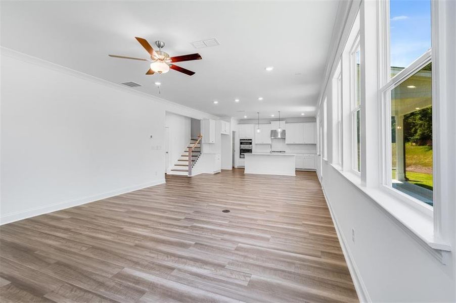 Spacious, unfurnished interior of a new home in Oakmead, Buford (Image 16).