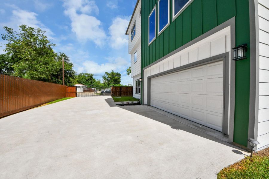 Exterior details and patio area of a home in , Houston (Image 3).