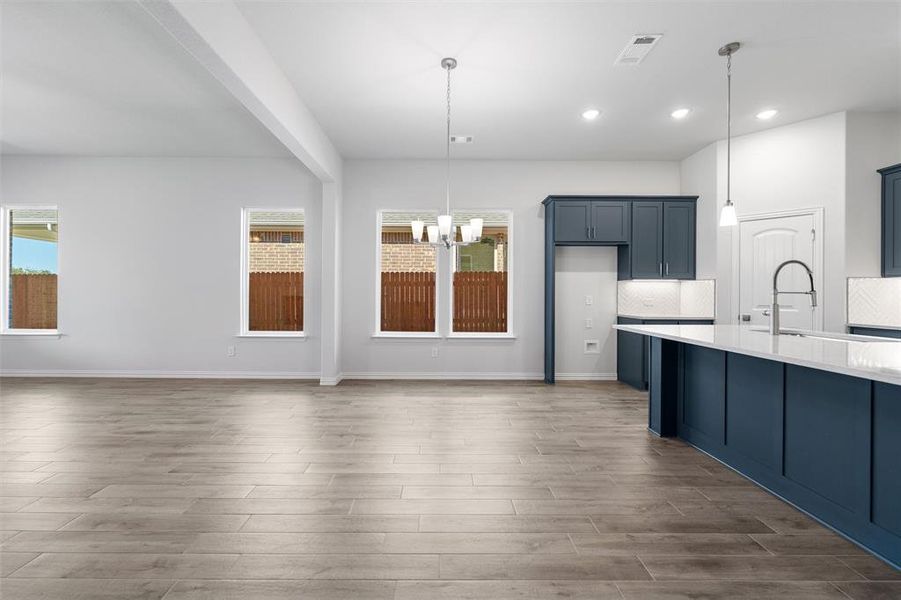 Spacious, unfurnished interior of a new home in Morningstar, Aledo (Image 27).