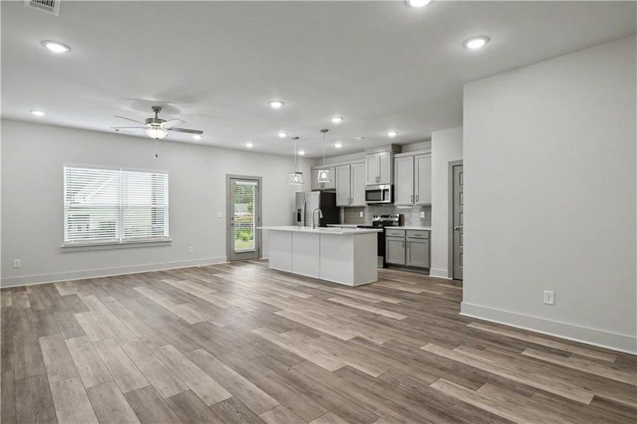 Image 16 of a home in . Image 16 of a home in .