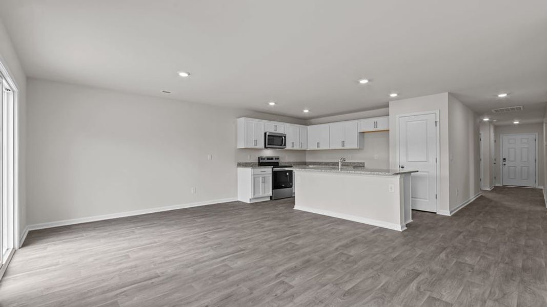 Spacious, unfurnished interior of a new home in Aspen Place, Thomasville (Image 13).