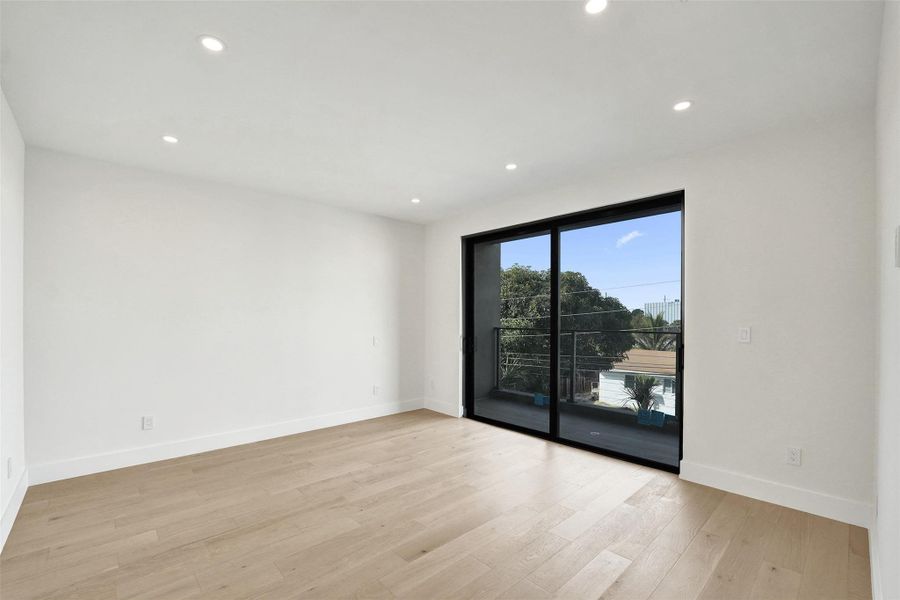 Spacious, unfurnished interior of a new home in , Fort Lauderdale (Image 27). Spacious, unfurnished interior of a new home in , Fort Lauderdale (Image 27).