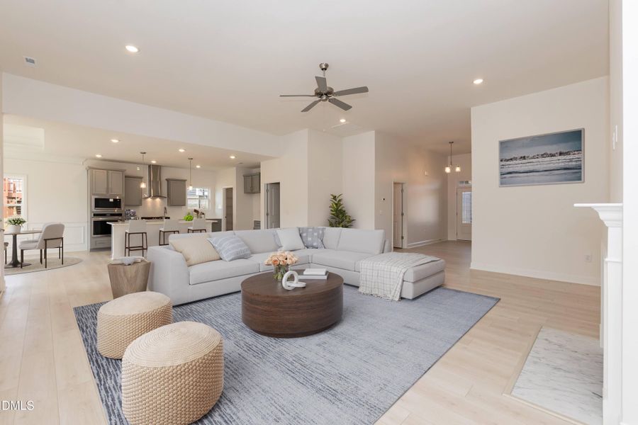 Living 03-4_final Living 03-4_final