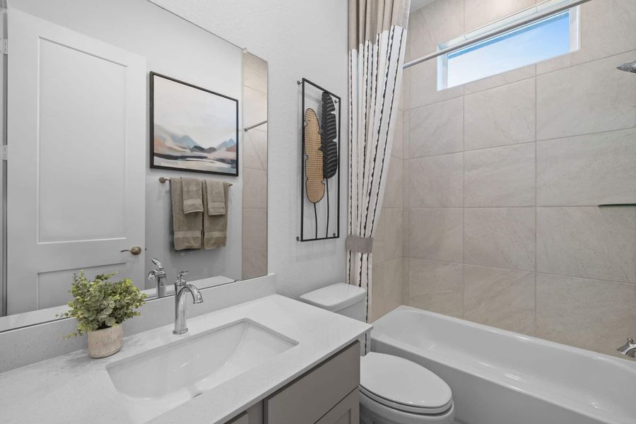 Representative furnished interior of a home built from the Bonneville – 55′ Lot by Chesmar Homes in Attwater, Waller (Image 13). Representative furnished interior of a home built from the Bonneville – 55′ Lot by Chesmar Homes in Attwater, Waller (Image 13).