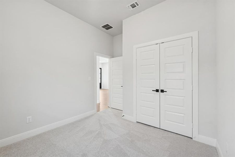 Spacious, unfurnished interior of a new home in Solterra - Garden Series, Mesquite (Image 21).
