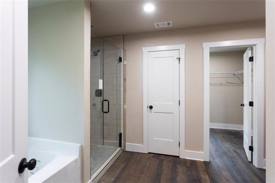 Image 36 of a home in .