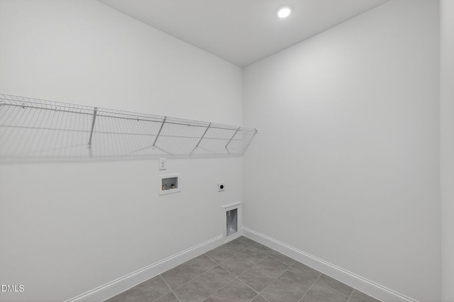 20 -66 tennyson drive, interior