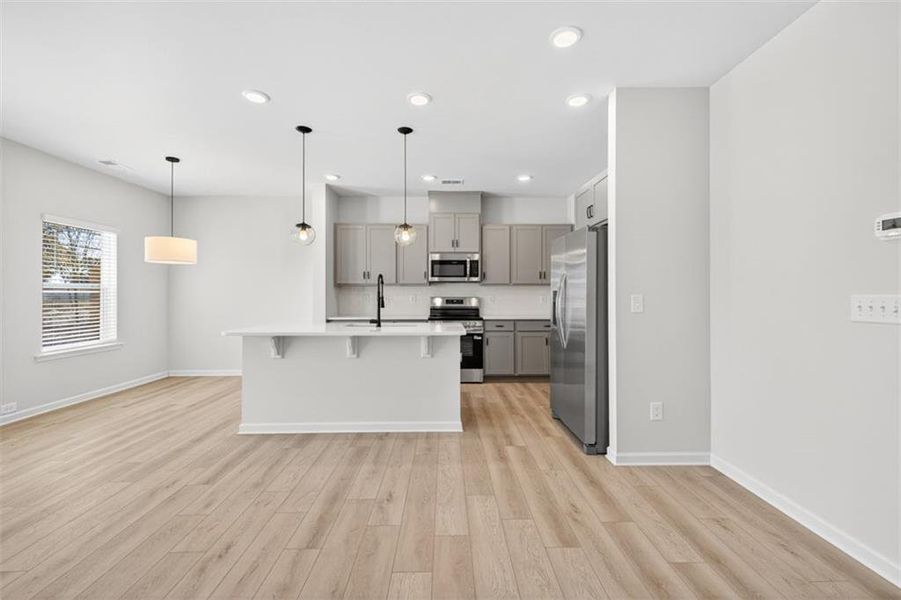 Spacious, unfurnished interior of a new home in Franklin Manor, Lawrenceville (Image 24).