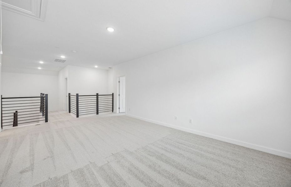 Spacious, unfurnished interior of a new home in Lago Mar, Texas City (Image 25). Spacious, unfurnished interior of a new home in Lago Mar, Texas City (Image 25).