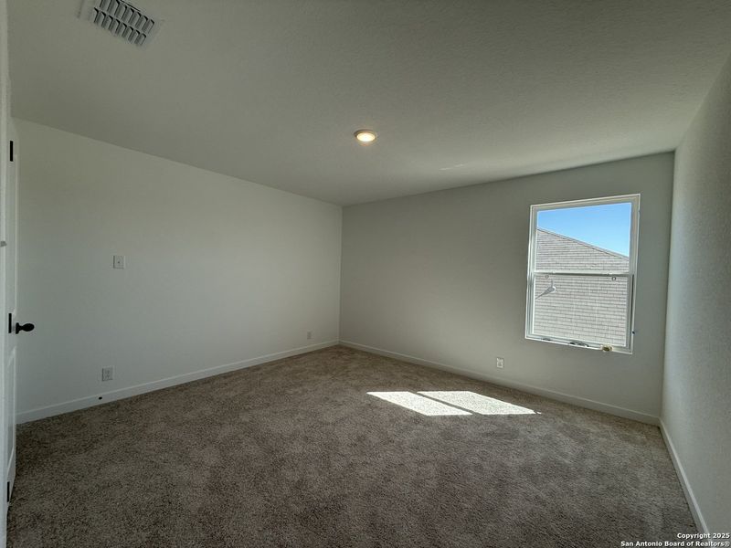 Spacious, unfurnished interior of a new home in The Preserve at the Wilder, Adkins (Image 29).