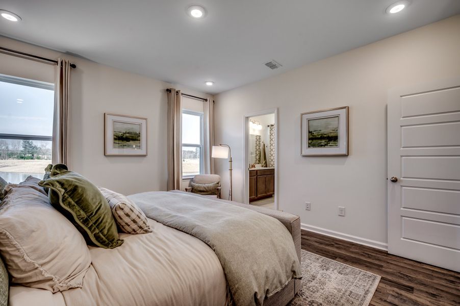 Furnished interior view inside a new home in Somerset, Myrtle Beach (Image 12).