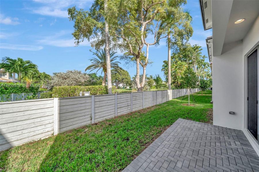 Exterior details and patio area of a home in Marina Landings, Fort Lauderdale (Image 27).