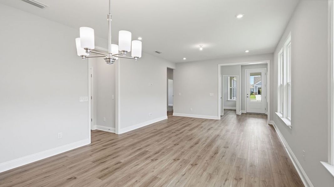 Spacious, unfurnished interior of a new home in Sun City Hilton Head, Bluffton (Image 16).