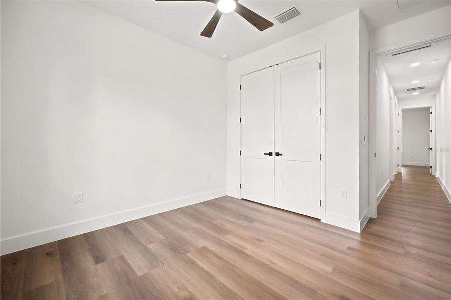 Spacious, unfurnished interior of a new home in , Dunnellon (Image 39).