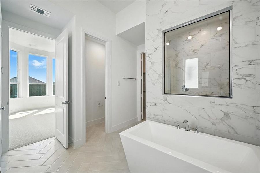 Furnished interior view inside a new home in Thompson Farms: 60ft. lots, Van Alstyne (Image 16). Furnished interior view inside a new home in Thompson Farms: 60ft. lots, Van Alstyne (Image 16).