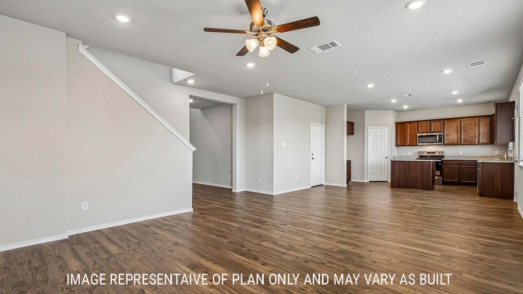 Spacious, unfurnished interior of a new home in Eagles Landing, Waco (Image 15).