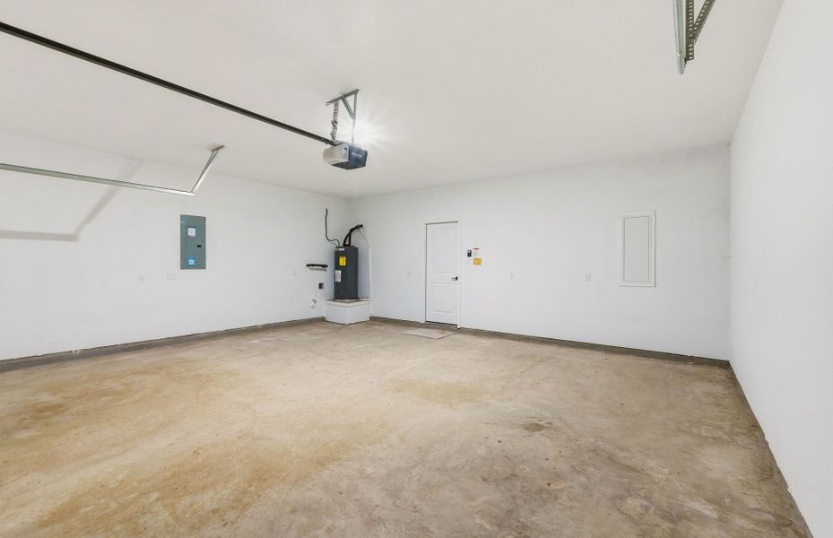 Spacious, unfurnished interior of a new home in Monarch on Main, Round Rock (Image 27).