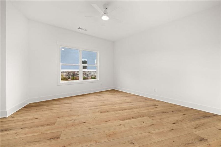 Spacious, unfurnished interior of a new home in , Jefferson (Image 45).