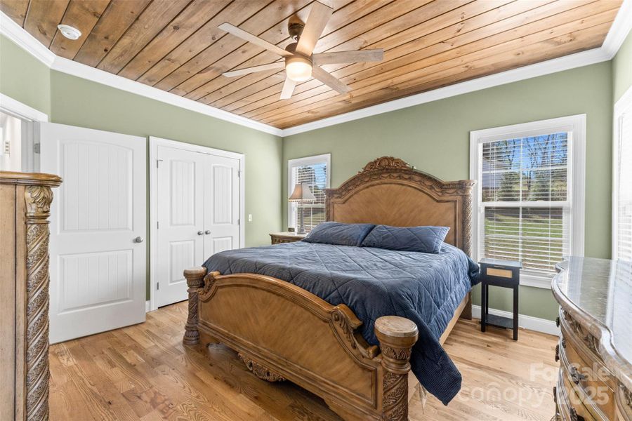 Furnished interior view inside a new home in , Hudson (Image 14).