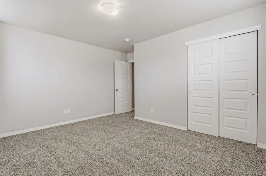 Spacious, unfurnished interior of a new home in Paseo del Este, El Paso (Image 37). Spacious, unfurnished interior of a new home in Paseo del Este, El Paso (Image 37).